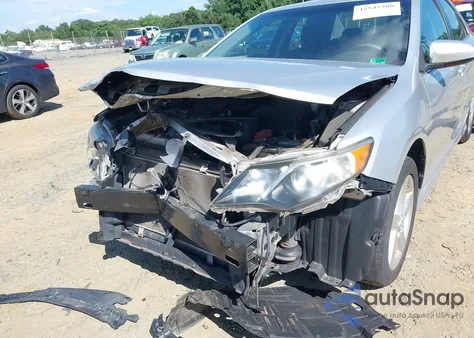 2012 Toyota Camry Se z USA, uszkodzony, nr VIN 4T1BF1FK7CU093081